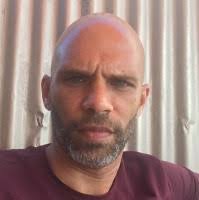 10+ "David Vignes" profiles