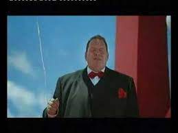 Jahrelang ließ der gewichtige volksschauspieler für den handelriesen das r rollen. Xxxl Moebelhaeuser Stuhl Vor Der Tuer Ottfried Fischer Werbung Youtube