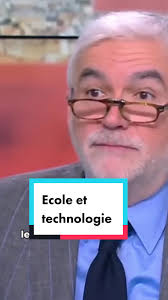 Comment preparez les enfants à l’intelligence artificielle #intelligence  #education #parents #chatgpt #openai #ia #ai #ecole #eduktok  #laurentalexandre