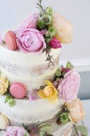 One of the stunning wedding cakes by petal met sugar, which is a collaboration between florist angela wong and patissier elsa li. Wedding Cake With Macarons Archives White Rose Cake Design