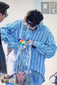 Pin By Taegiluvr On Hobicore In 2020 Murakami Flower Rainbow Flowers Bts