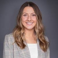 Claire Allshouse's Instagram, Twitter & Facebook