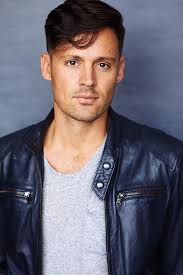 Chris Jarosz's Instagram, Twitter & Facebook