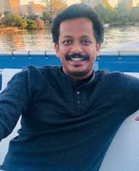 At the age of 10, vijay started his film career as a child actor in the film vetri (1984) and then performed as child actor in films such as kudumbam (1984), vasantha raagam (1986), sattam oru. Ravindra Vijay Age Height Movies Wife Family Biography Birthday Filmography Upcoming Movies Tv Ott Latest Photos Social Media Facebook Instagram Twitter Whatsapp Google Youtube More Celpox