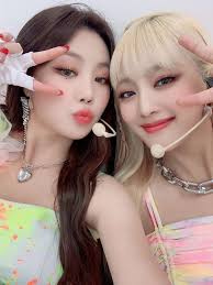Pasalnya salah satu membernya yaitu soojin mengubah gaya rambutnya menjadi lebih pendek. Gidle Soojin Minnie Selca Kpop Girls G I Dle Beauty Pop