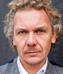 Andrew Murton's Instagram, Twitter & Facebook