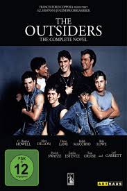 See full list on theoutsiders.fandom.com The Outsiders Amazon De Matt Dillon Ralph Macchio C Thomas Howell Patrick Swayze Rob Lowe Emilio Estevez Tom Cruise Glenn Withrow Diane Lane Leif Garrett Gailard Sartain Tom Waits Darren Dalton Michelle Meyrink