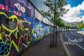 The majority of peace walls are located in belfast, but they also exist. Peace Wall Belfast The Most Popular Tourist Attraction In The City Free