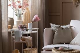 Harga menjual pernak pernik unik untuk aksesori rumah, korek electric. 9 Toko Pernak Pernik Ini Wajib Dikunjungi