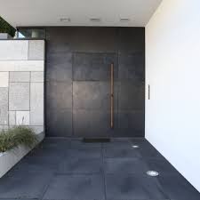 Privathaus Essen Fassade Aus Aluminiumschaum Hausturanlage Hi Jansen Mit Wendeflugel Komplett Innen Und Aussen Mit Messingblec Blech Fassade Fassade Aluminium