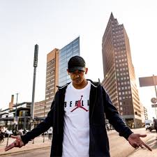 Capital bra lyrics with translations: Capital Bra Le Le Le Official Audio By Julos