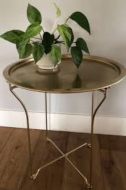 Metal Side Tray Table Makeover Blue Oak Bungalow Table Makeover Tray Table Spray Painting Wood Furniture