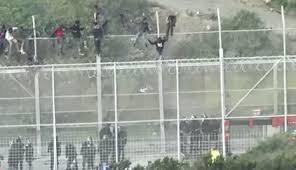 Spain deployed the army to help patrol the border of its north african enclave of ceuta, after about 6,000 people, including an estimated 1,500 children, entered from morocco on monday — the. 1 100 Migrants Storm Border Fence At Spain S Ceuta Enclave The Local