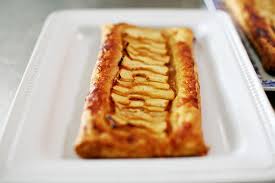 Quick Easy And Yummy Apple Tart Recipe Puff Pastry Recipes Tart Recipes Pastry Recipes