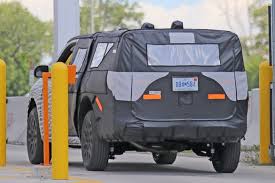 With the maverick, described as a compact pickup, ford wants to attract new customers. Nova Picape Ford Maverick E Flagrada E Pode Chegar Ao Brasil Em 2022 Segredos E Flagras Autoesporte
