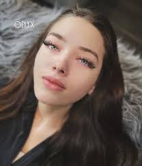 Lisa Nalls's Instagram, Twitter & Facebook