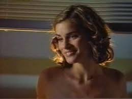 Natasha henstridge as cynthia tudeski. The Whole Nine Yards 2000 Famousfix Com Post