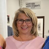 Katherine Waggoner's Instagram, Twitter & Facebook