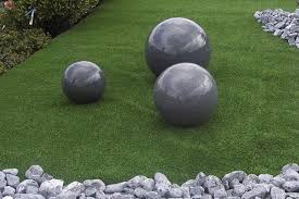 5 créas hivernales pour le jardin. Decoration Paysagere Traverses Paysageres En Bois Traverses De Chemin De Fer Deco Exterieur
