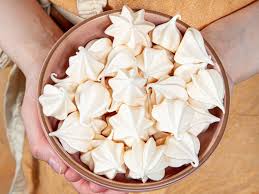 Bakery-Worthy Meringue Cookies