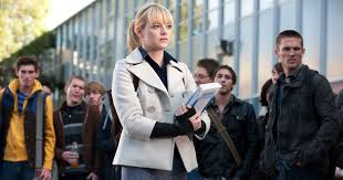 With the premiere of the amazing spiderman just around the corner, peter parker and his spandex getup are all the rage. Will Emma Stone S Gwen Stacy Die In The Next Spider Man Film