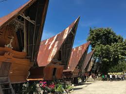 Lihat ide lainnya tentang indonesia, arsitektur, arsitektur vernakular. Rumah Adat Batak Bolon Simalungun Karo Pakpak Gambar Penjelasan