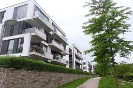 Hierzu gehören die bereitstellung und bestandspflege von wohnungen im eigentum der stadt nagold am allgemeinen wohnungsmarkt und im sektor des betreuten wohnens, sowie mittelfristig auch der neubau von mietwohnungen. Nagold Quadratmeter Kostet Bis Zu 5700 Euro Nagold Umgebung Schwarzwalder Bote