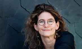 Anna Katharina Hahn: Schöngesang und raue Töne