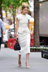The Unofficial Guide To Gigi Hadid S Runway Ready Looks Elegant Outfit White Dress Accessories Fashion