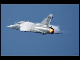 Mur du son — ne doit pas être confondu avec mur de son. Deux Mirage 2000 Depasse La Vitesse Du Son A Basse Altitude Youtube