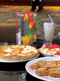 مطاعم تبوك A Twitter تجربة متابع كافيه مرسى الأحلام طريق المدينه للعائلات فيه موسيقى يمنع دخول الاطفال فطيرة لحم بالجبن١٠ريال فطيرة لحم٨ريال عش البلبل٢٠ريال عصير رمان١٢ريال عصير شمام١٢ريال طبق الفاكهه هديه كل شي لذيذوطازج المكان جميل