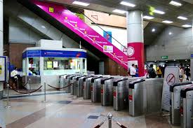 Gombak (previously known as the terminal putra lrt station) is an lrt station in the district of gombak, selangor, malaysia. Terminal Putra Lrt Gombak Gombak Lrt Station Wikiwand It Is The Northern Terminus For The Rapidkl Kelana Jaya Line Mayroltsan