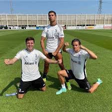 Cristiano ronaldo'nun yeni adresi manchester city. Cristiano Ronaldo Facebook