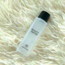 Kepala peti sejuk adalah seorang budak yang bekepala peti sejuk. Mai On Twitter Next Toner Son Park Beauty Water Is Amazingggg I Love Love Love It Soooooo Much Letak Dalam Peti Ais And Bila Pakai Sejuk Jeh Rsa Very