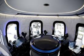 Jeff bezos was so triumphant he was practically glowing at a press conference following the blue origin's first crewed mission to space, 21 years after he founded the company in 2000. Zvaeztsxaqz1jm