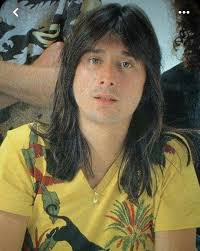 Did Steve rejoin Journey in the 90s? Why, what happened? I'm v confused  about all the changes? I've tried to look it up but can't get a grasp of it!