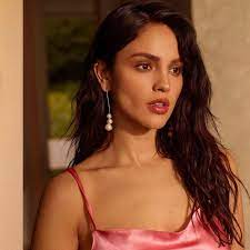See more of eiza gonzalez sc fans on facebook. Earring Worn By Eiza Gonzalez On Her Instagram Account Eizagonzalez Spotern