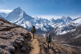 Everest base camp is a trekker's paradise. Nepal Everest Base Camp Gefuhrte Trekkingreise