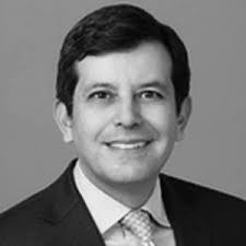 Roberto Velarde's Instagram, Twitter & Facebook