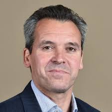 Rob Stringer's Instagram, Twitter & Facebook