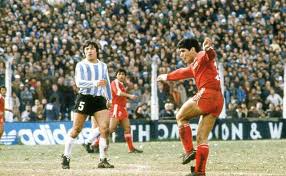 Total 876 matches, the home team got 320 wins, 262 draws and 294 losses. Racing Argentinos 1979 Olarticoechea Vs Maradona 7 Anos Despues Ganarian La Copa Mundial 1986 Futbol Argentino Futbol Diego Maradona