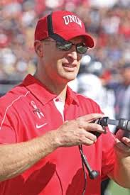 UNLV FB Week 6 2014.indd