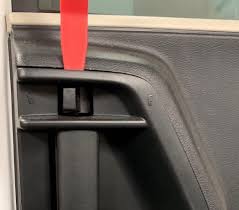 Jul 30, 2020 · the problem appears when either one or both of the sliding door locks do not work to lock or unlock the doors. How To Fix A Dodge Grand Caravan Broken Sliding Door Handle