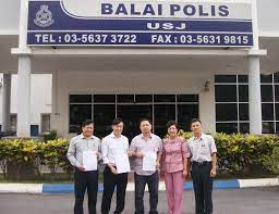 Kumpulan susunan upacara bendera lengkap dengan berbagai tema. Isma Vs Mca Helen Ang