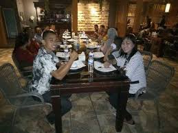 Aerial lift bridge is 3.1 miles from the resort, while spirit mountain is 11.8 miles away. Restaurant Verandah Picture Of Subasuka Paradise Kupang Tripadvisor