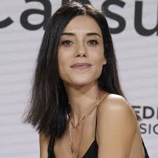 Hazal kaya with elibul family 😘💖 Buster Turkish drama #turkishdrama  #HazalKaya #bizimhikaye