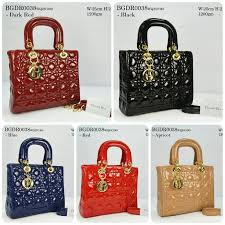 Menyediakan beg tangan berkualiti, berjenama, cantik, elegen, mengikut fesyen terkini dan murah. Handbags Closets Beg Tangan Murah Cantik