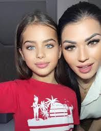 Kristine Ehlers's Instagram, Twitter & Facebook