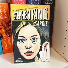 Carrie by Stephen King, Paperback