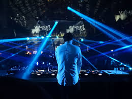Mladen solomun (born december 27, 1975), better known under his stage name solomun, is a bosnian dj and music producer, who was born in bosnia and. Flora Faunavisions